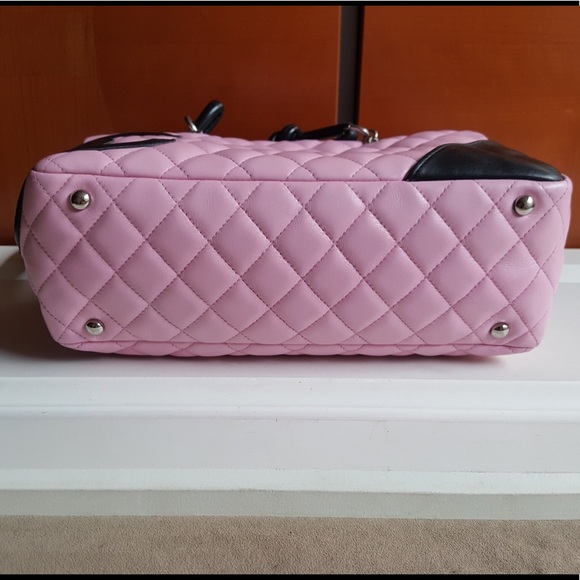 SOLD!!!!! CHANEL BOWLER BAG soft pink &black color - Picture 3 of 8